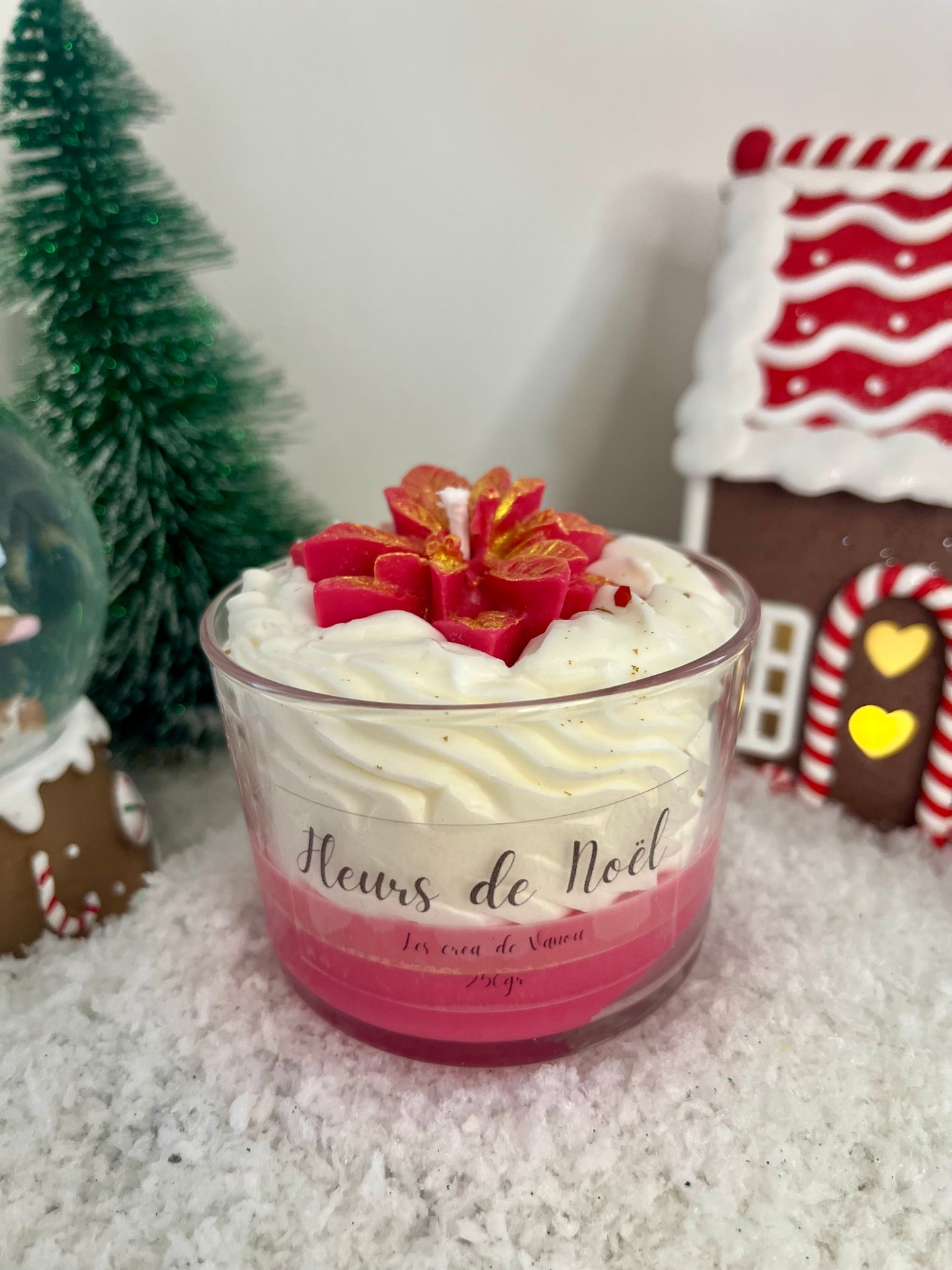 Bougie « Fleurs de Noël ».