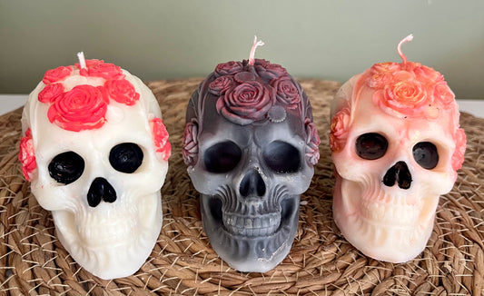 Bougie tête de mort fleur rouge